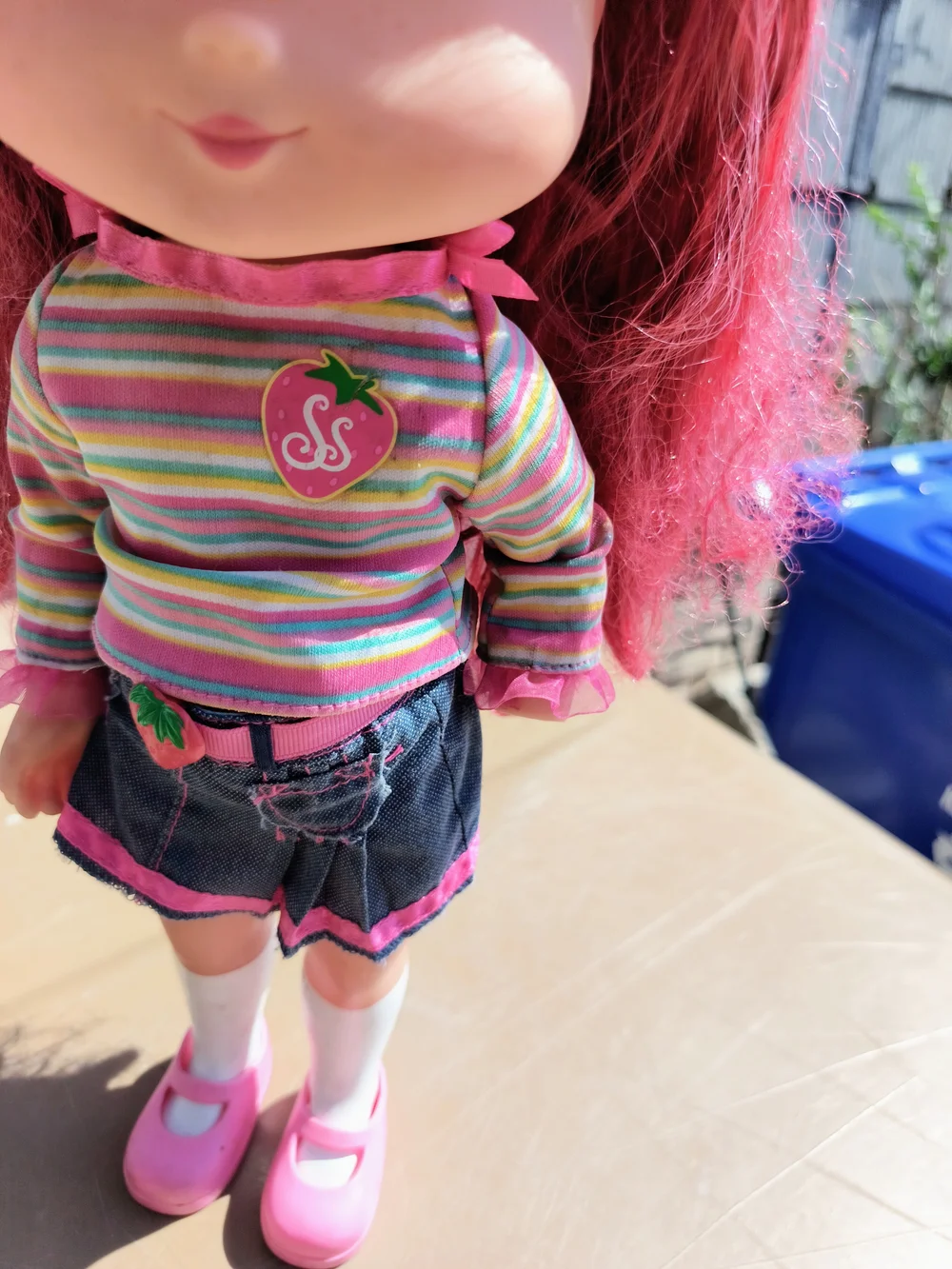 Strawberry Shortcake Doll Measure 15 Tall Dated 2006